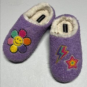 Joe Boxer Purple Fuzzy Slippers with Fun Patches